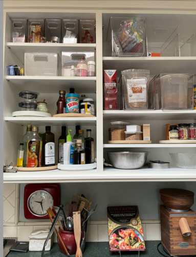 My lovely, newly organized pantry!